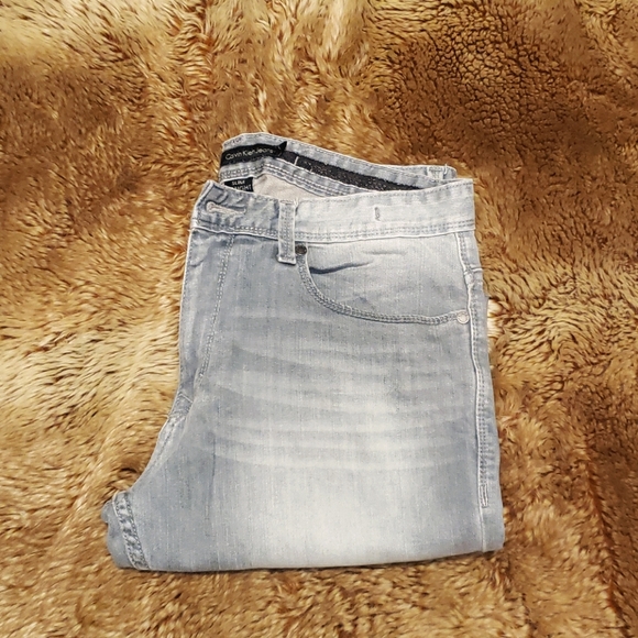 Calvin Klein Gray Distressed Slim Jeans Sz 32